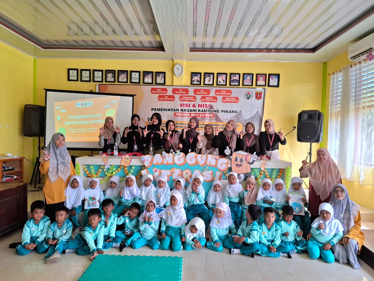 Panggung Literasi: Merdeka Melalui Imajinasi dan Berkarya Melalui Literasi